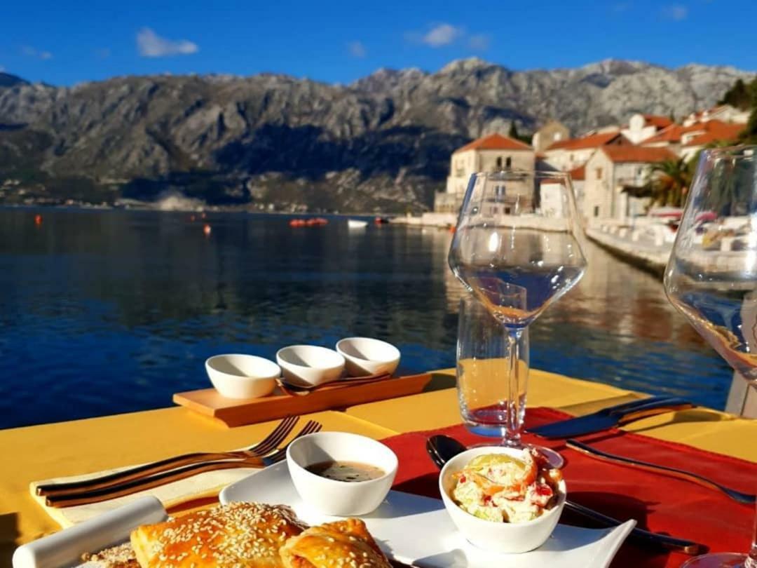 Apartmani Armonia Perast Buitenkant foto